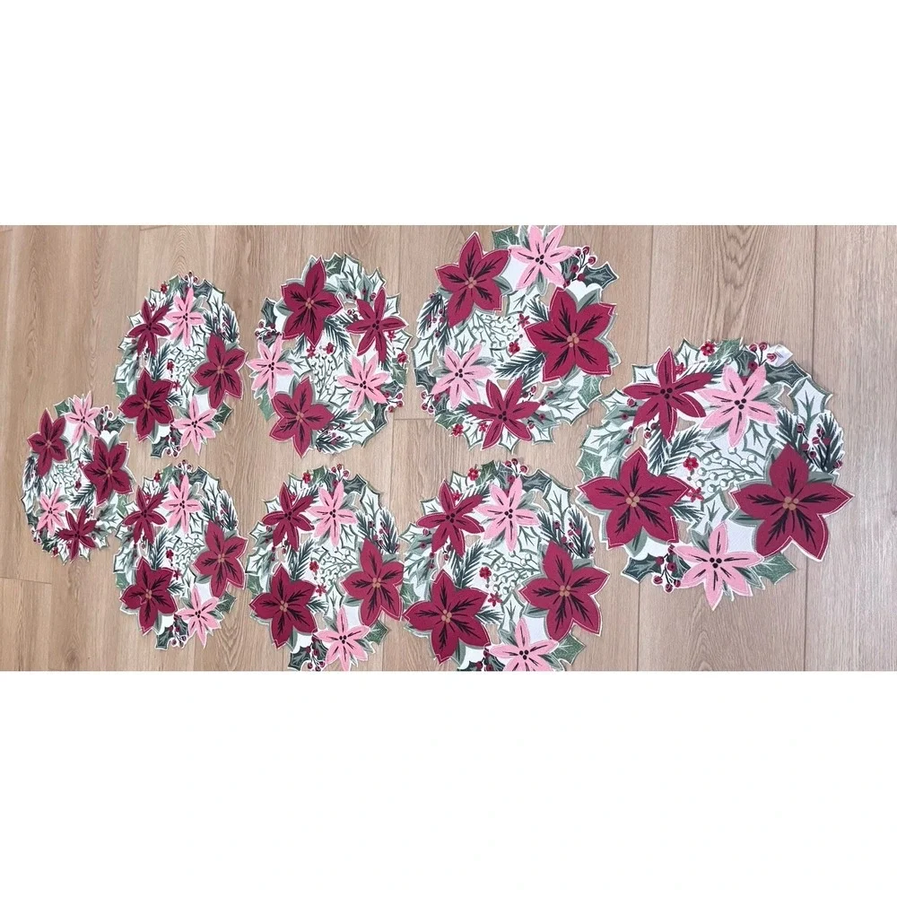 St Nicholas Square Poinsettia Cutout 15